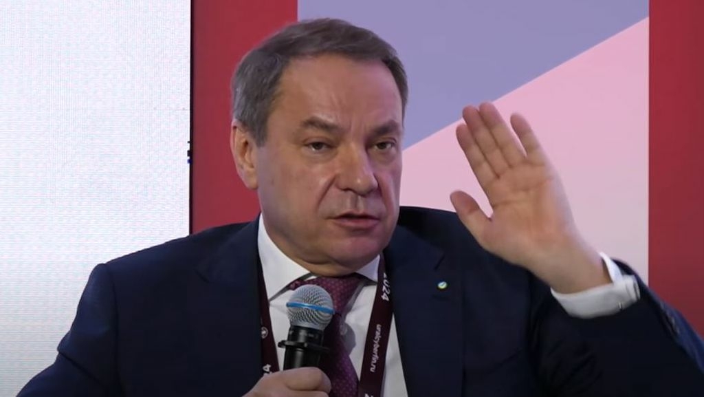 Сбербанк одномоментно заблокировал 15 тысяч карт