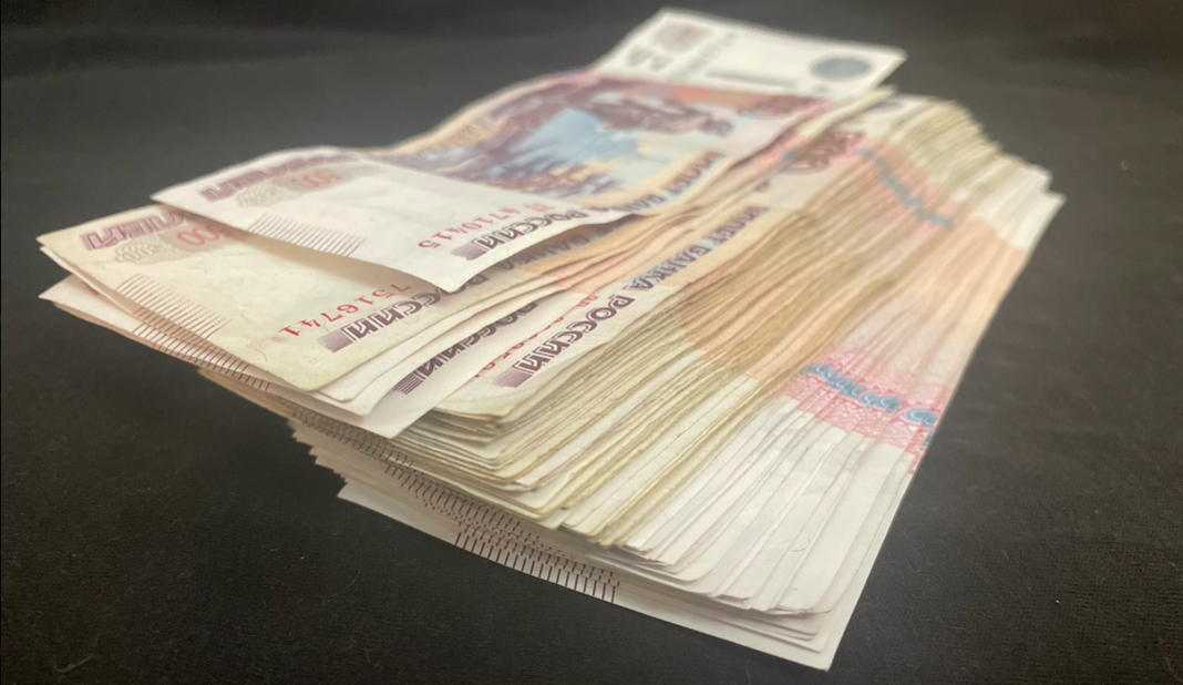Приставы взыскали в пользу юных жителей Санкт-Петербурга 472,5 млн рублей алиментов