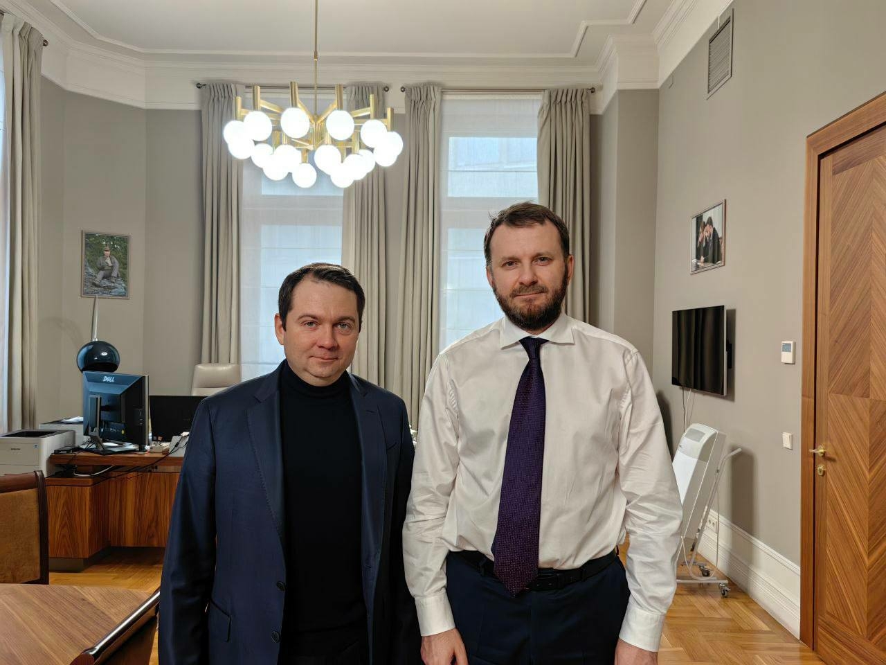 Андрей Чибис и Максим Орешкин обсудили развитие Мурманского транспортного узла