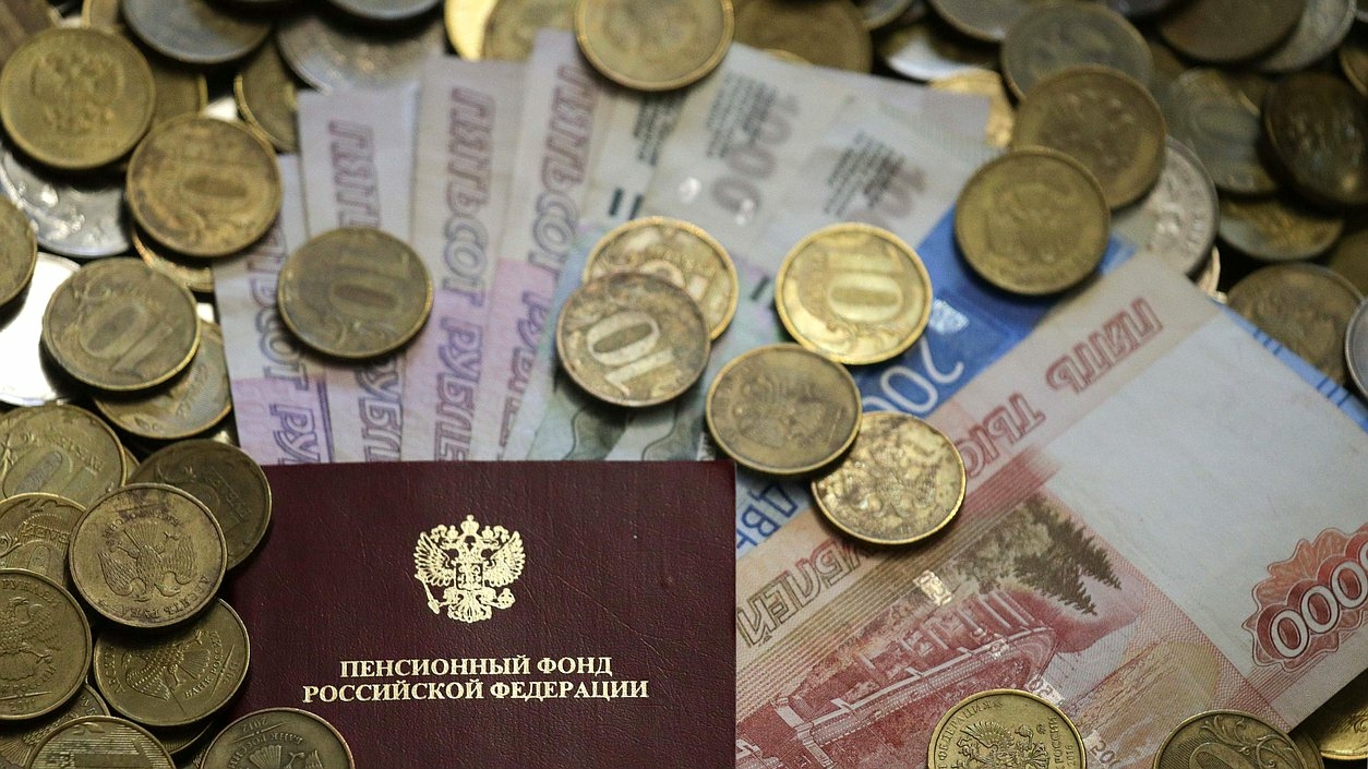 Госдума напомнила о досрочных пенсионных выплатах перед майскими праздниками