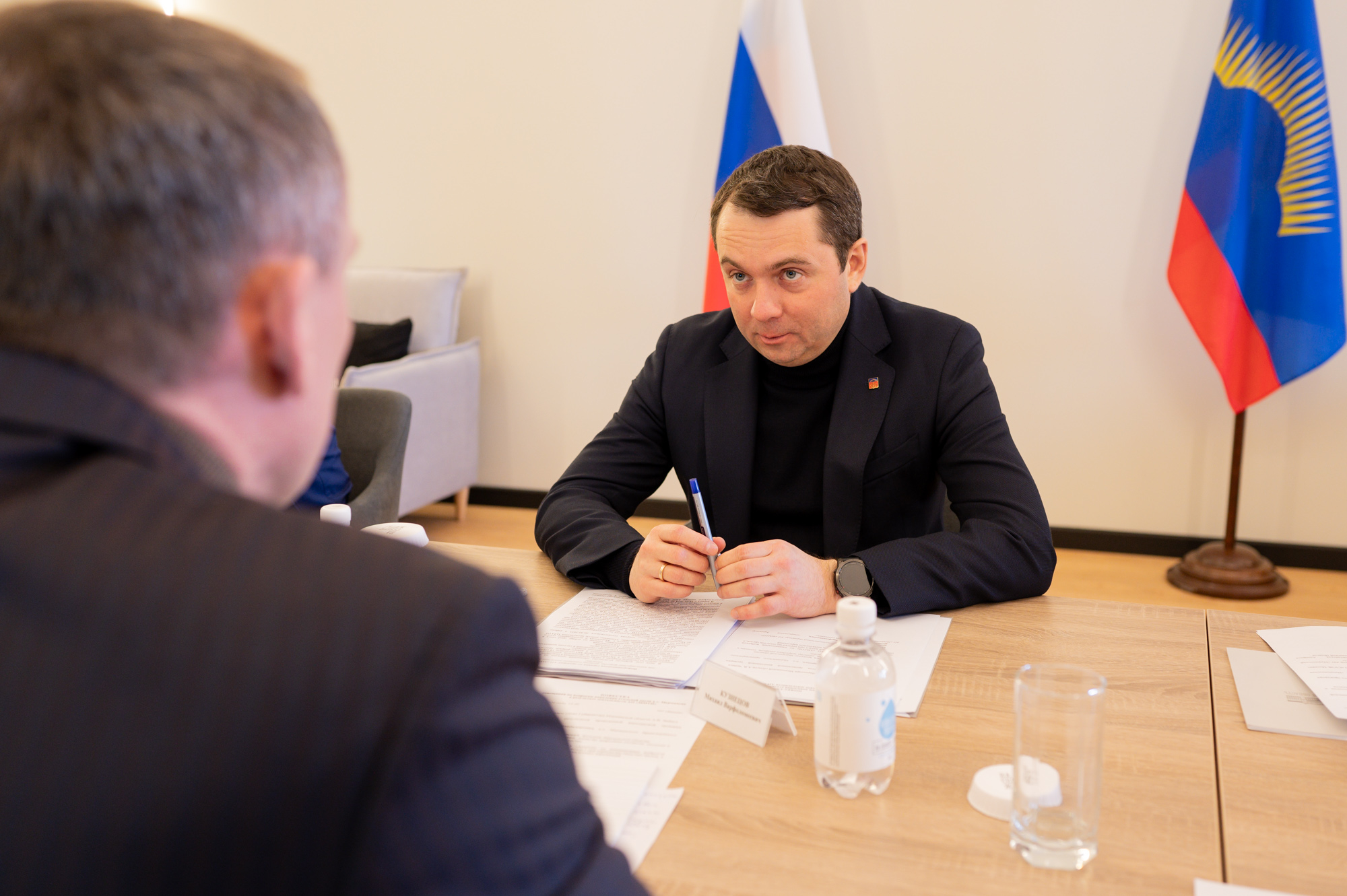Андрей Чибис потребовал у порта усилить работу по борьбе с угольной пылью