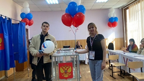 Большая часть астраханцев уже выбрала президента России 