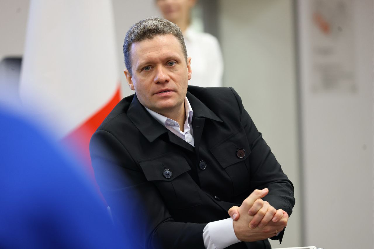 Филимонов поручил решить проблему жителей домов на Революционной улице в Кириллове