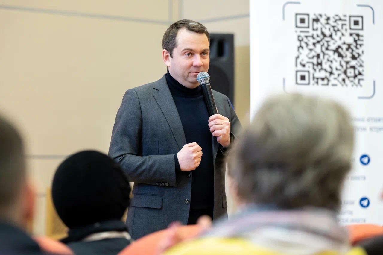 Андрей Чибис выслушал пожелания по благоустройству Первомайского округа Мурманска