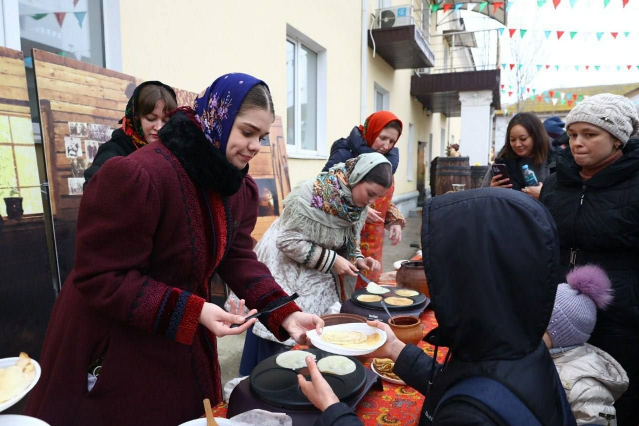 В Астрахани отпраздновали Масленицу 