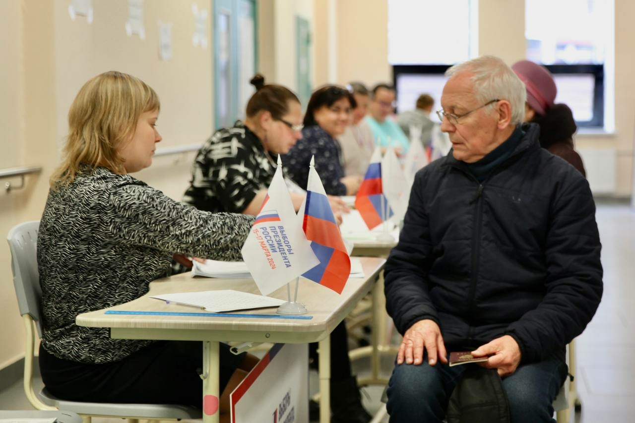 В Петербурге завершают подсчёт результатов голосования за президента