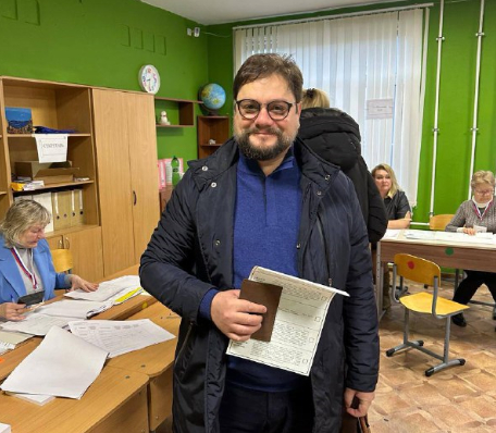 Директор НИИ Вадим Мануковский проголосовал на выборах президента