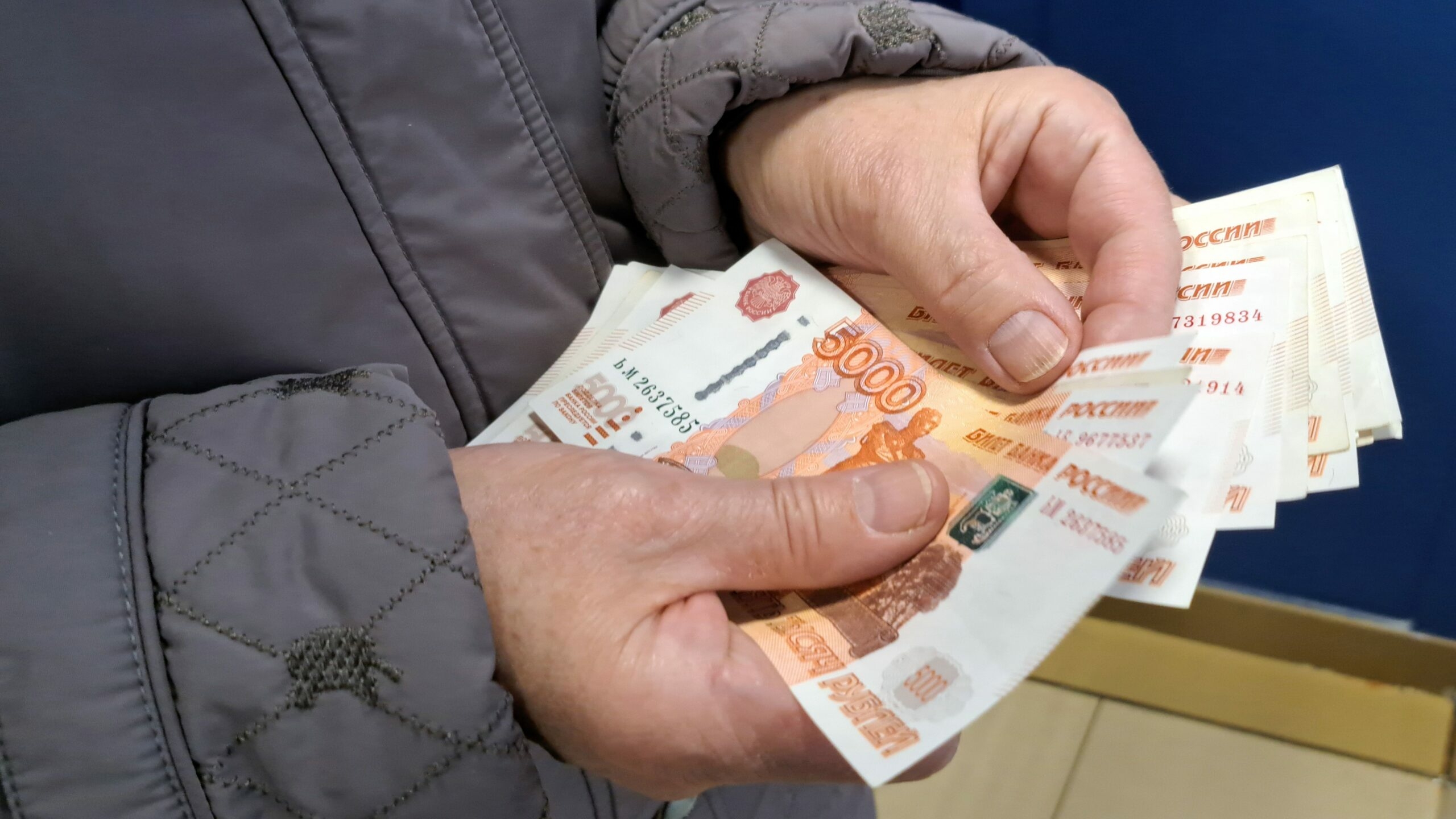 В Петербурге прожиточный минимум увеличится почти на 17%