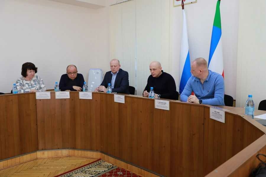 В Хакасии обсудили поддержку местного бизнеса