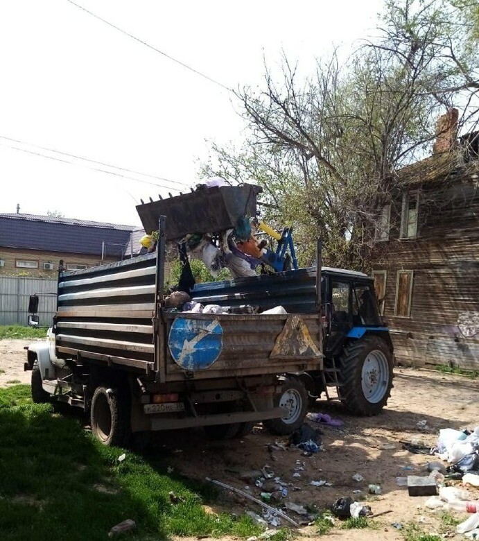 С начала года в Астрахани убрали 1100 несанкционированных свалок