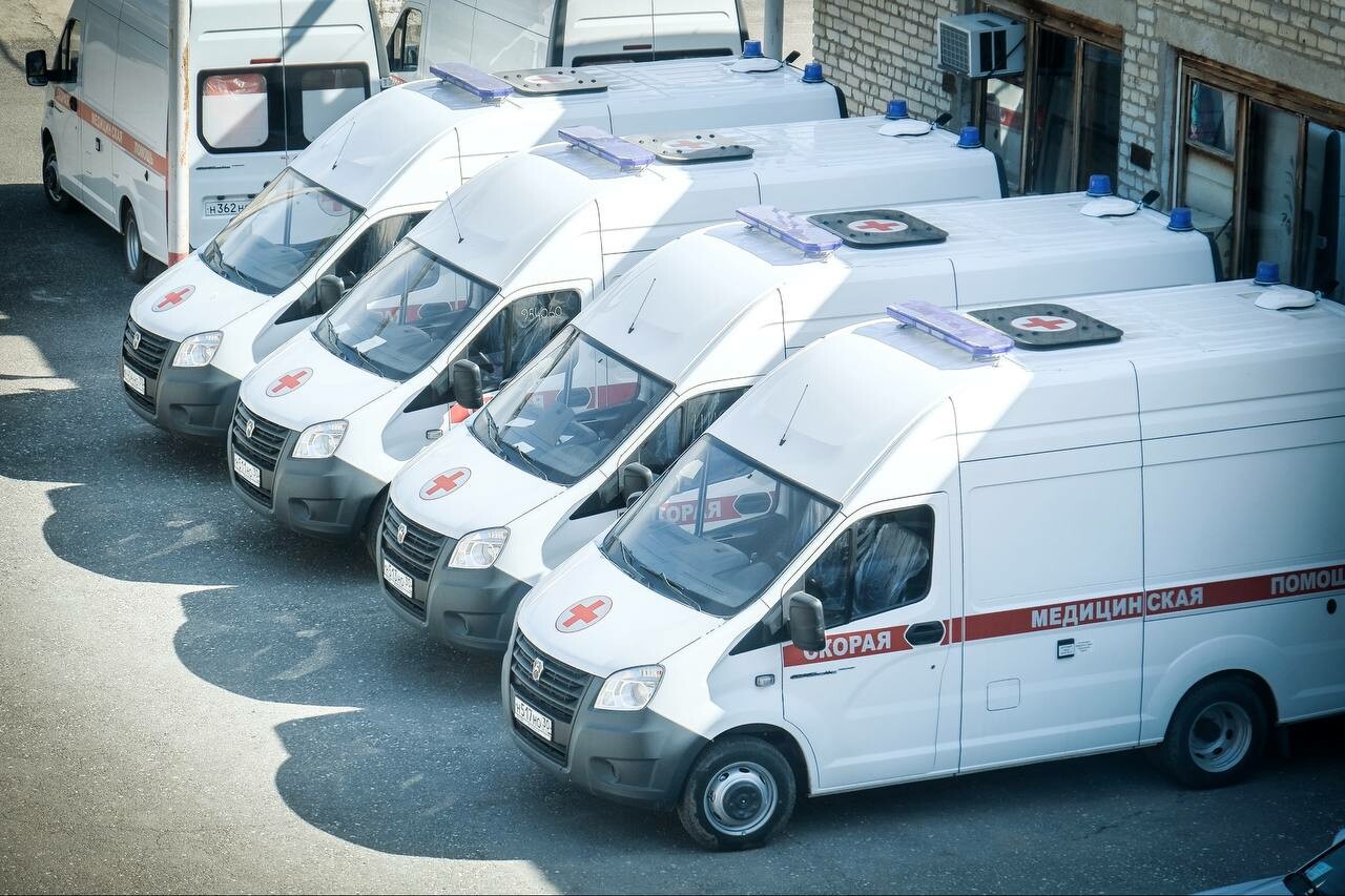 Игорь Мартынов поздравил работников скорой медицинской помощи с профессиональным праздником