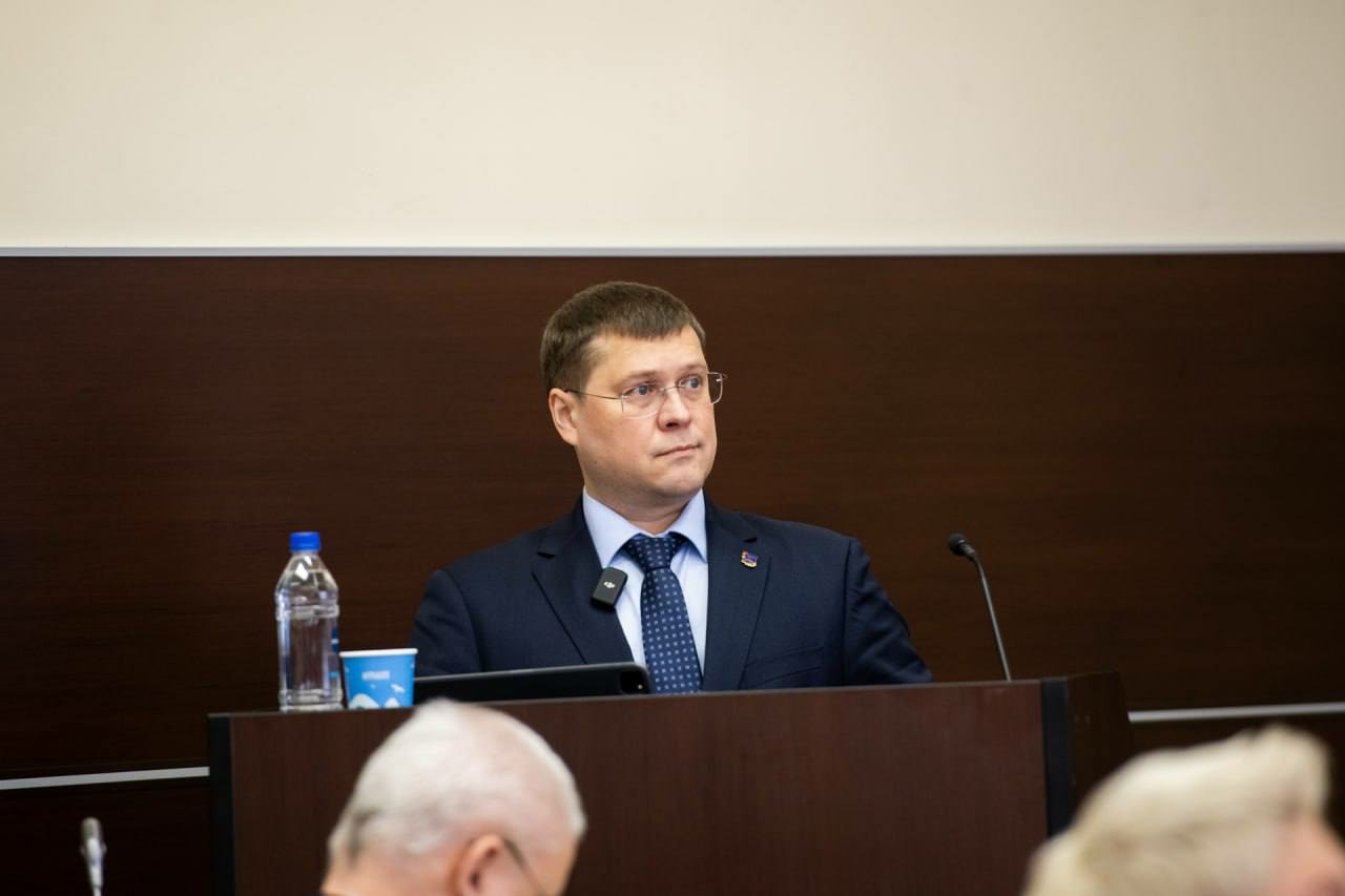 Юрий Сердечкин подвел итоги заседания Совета депутатов
