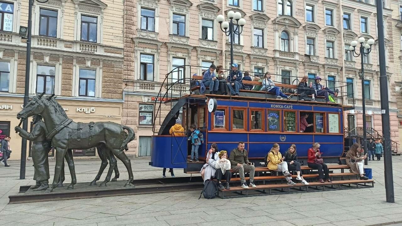 Конку у метро «Василеостровская» оставят на месте