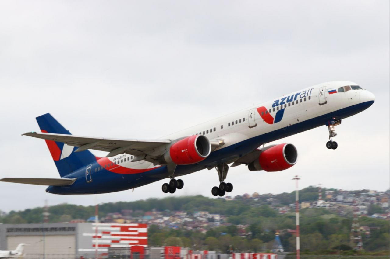 АZUR air запустила рейсы из Сочи в Анталью 