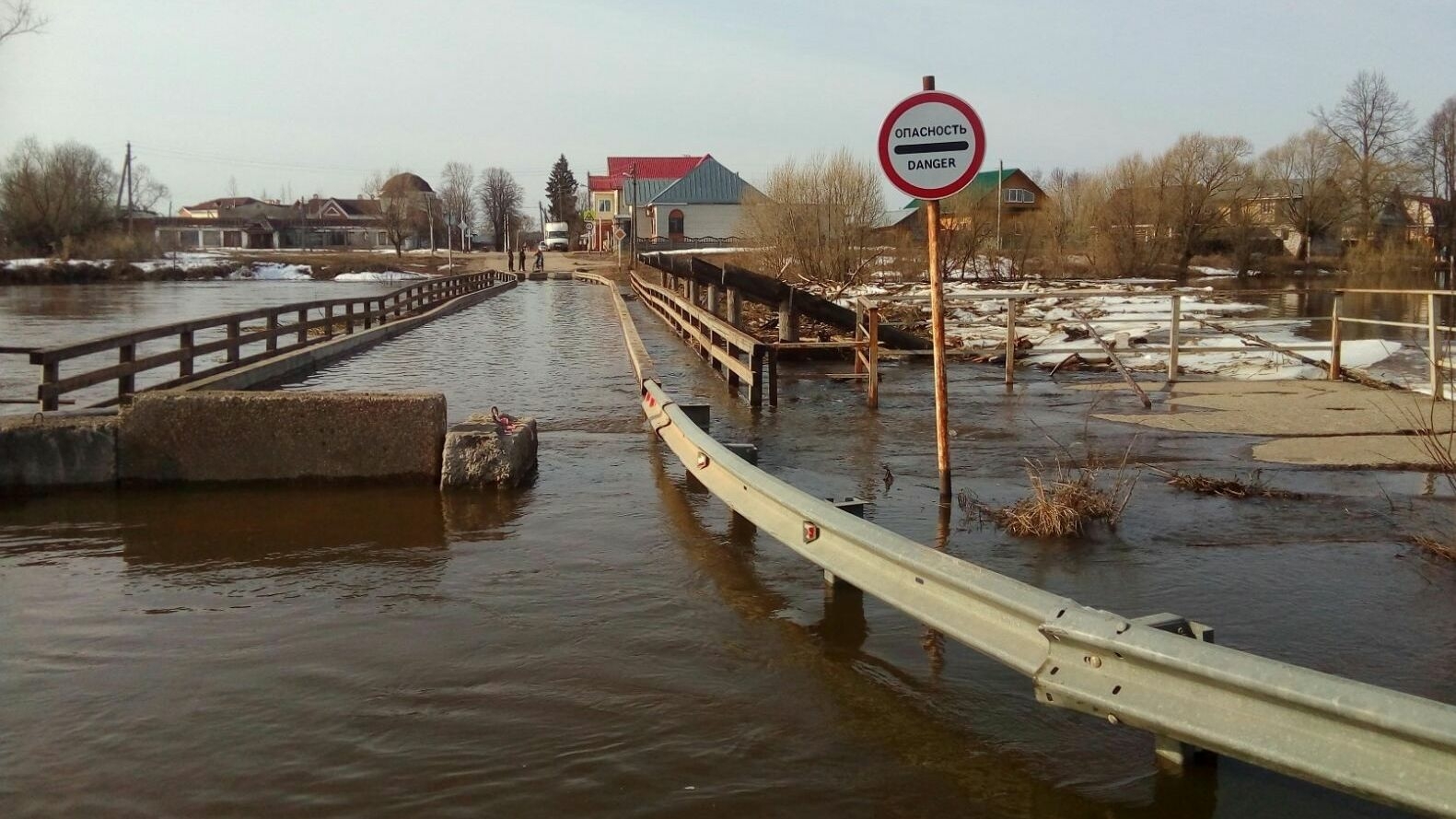 В Тюменской области могло затопить трассу Тюмень-Омск