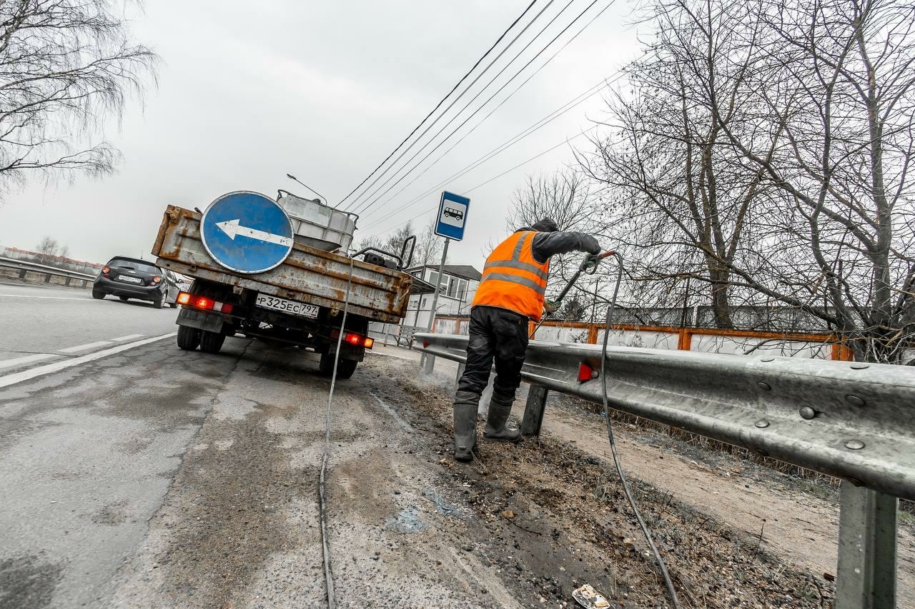 В Подмосковье началась генеральная уборка дорог после зимы