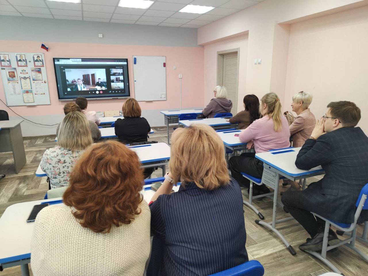 Родителям школьников Тюменской области рассказали о безопасности дорожного движения