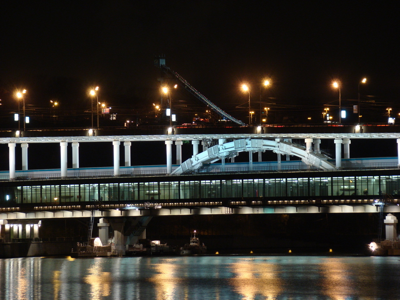 За шесть лет в переходах и тоннелях Москвы заменили более 19 тыс. светильников