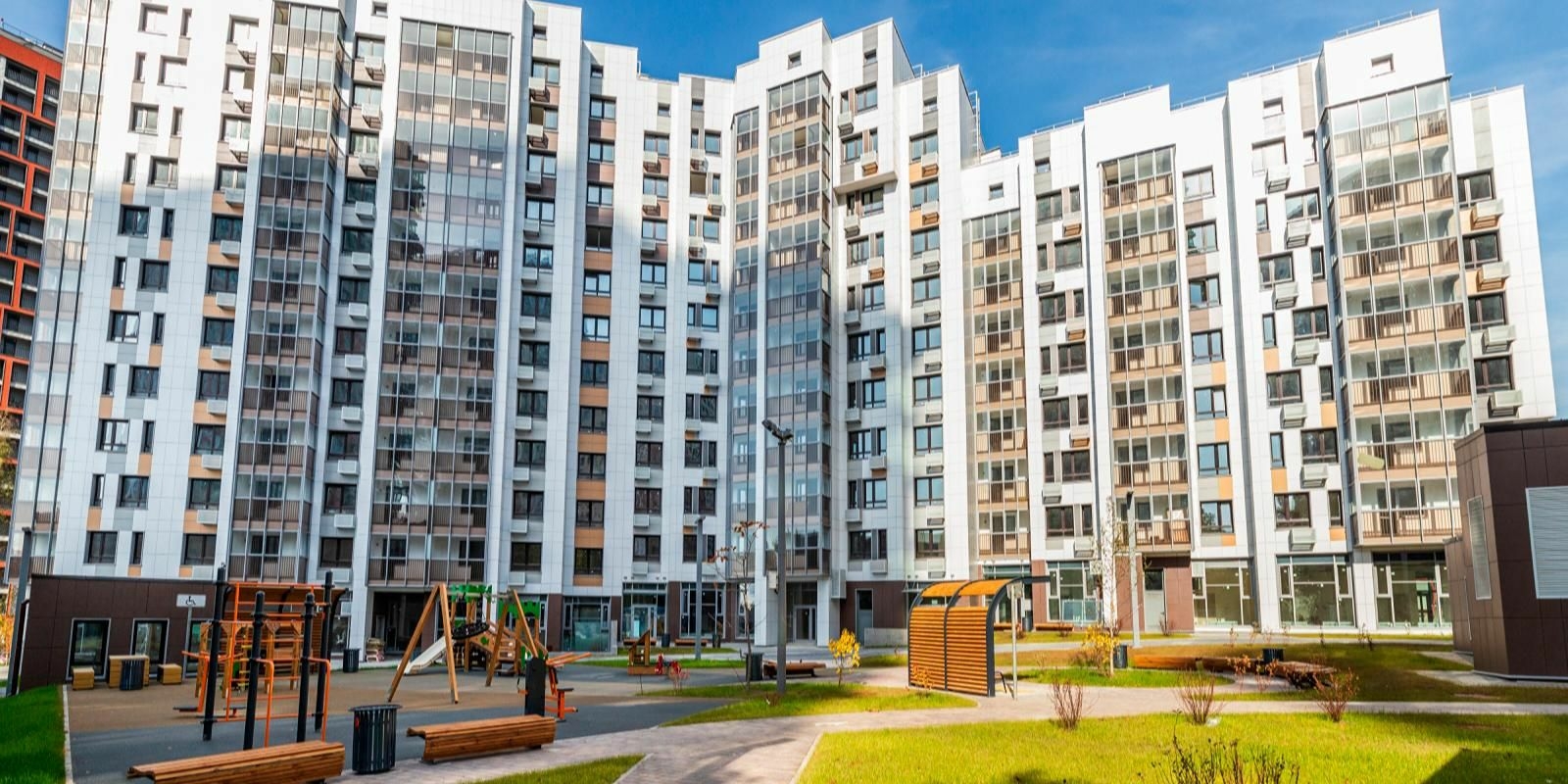 С начала года в Москве передали под заселение по реновации 20 жилых комплексов