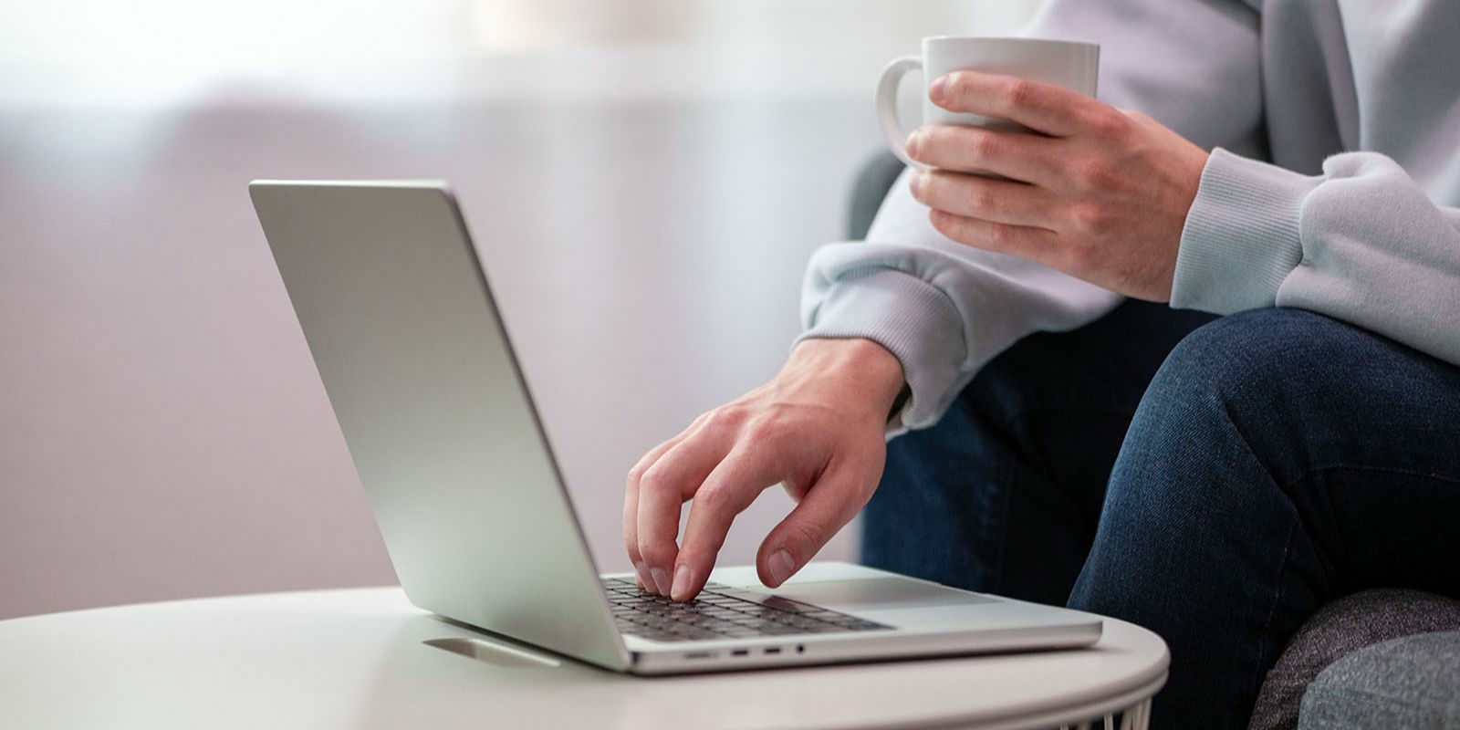 Собянин: все социально значимые услуги доступны москвичам онлайн