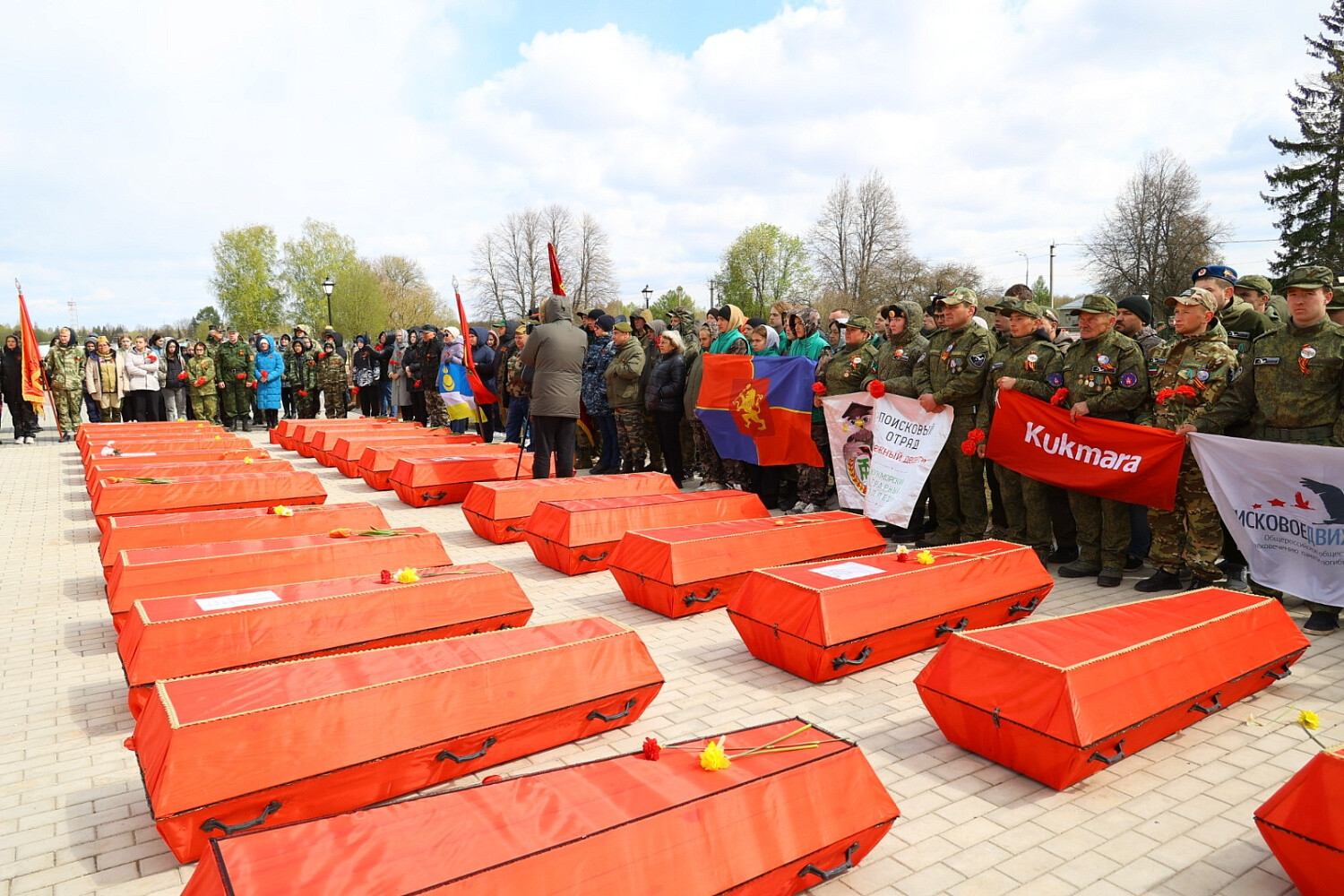 В Новгородчине состоялась церемония захоронения останков бойцов Красной Армии