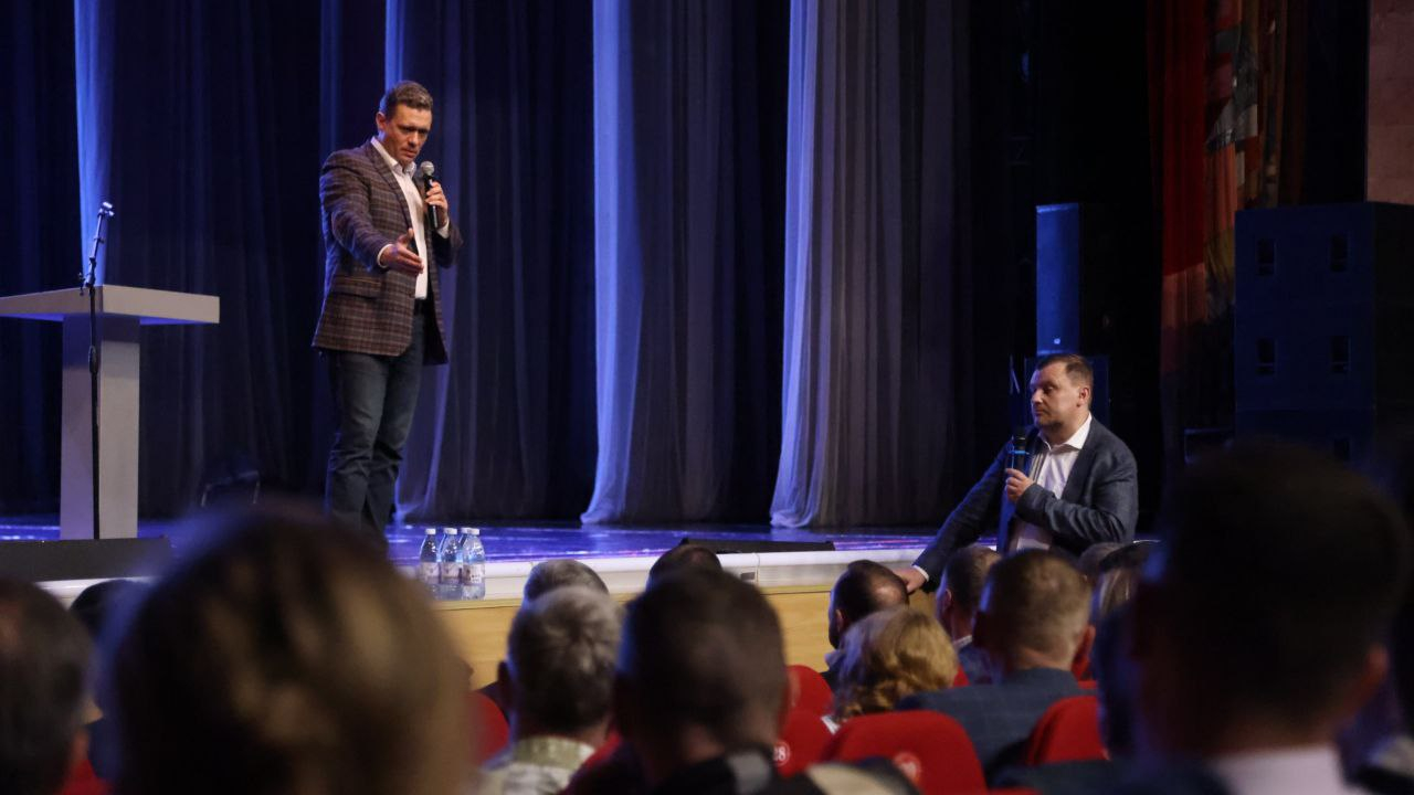 Проблемы Вашкинского округа Вологодчины обсудил с жителями глава региона