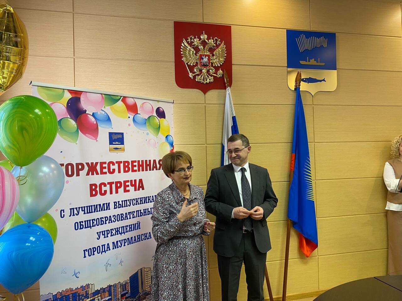 Игорь Морарь поздравил лучших выпускников Мурманска