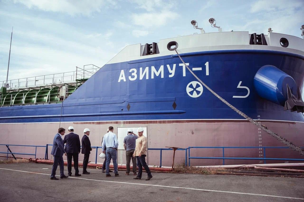 Мощности астраханских верфей осмотрел глава ОСК Андрей Пучков