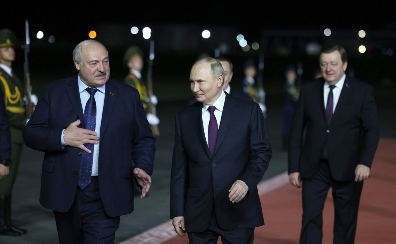 АБН24: Западу стало не до смеха, Путин в своем стиле проучил EC за шутки над Белоруссией
