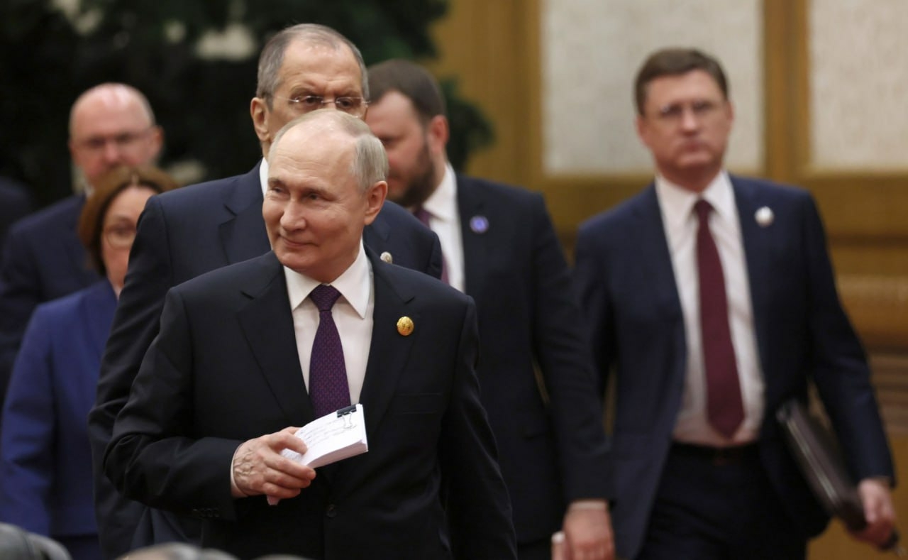 АБН24: необычно для Путина — российская делегация в Тяньцзине удивила Китай