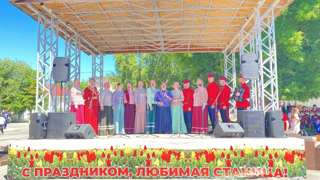 От Мурманска на фестивале «Шолоховская весна» выступил ансамбль «Северная станица»