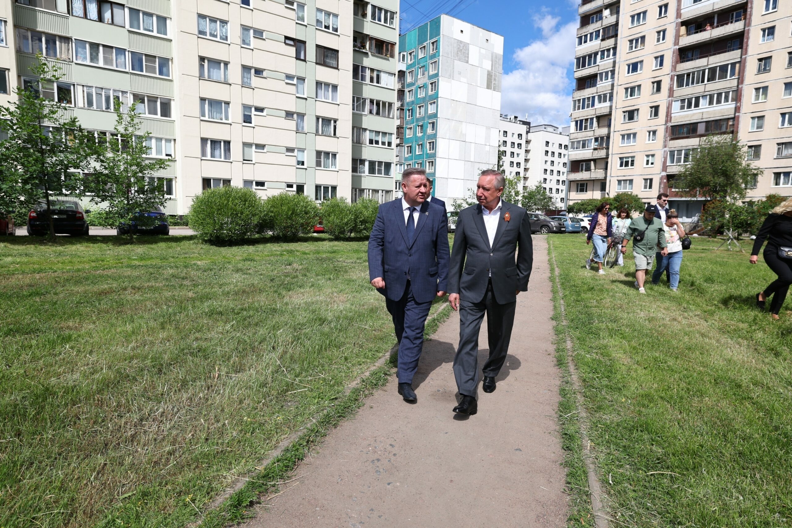 Беглов поручил создать проект благоустройства сквера на проспекте Луначарского