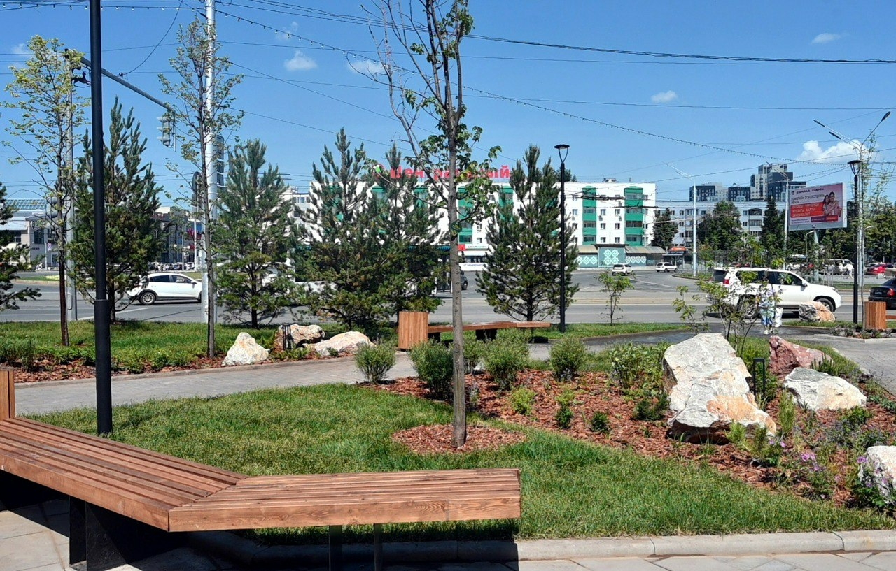 В Уфе открыли новую зеленую зону возле Центрального рынка