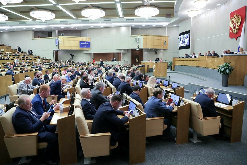 Депутат Хамитов показал чек за обед из столовой Госдумы