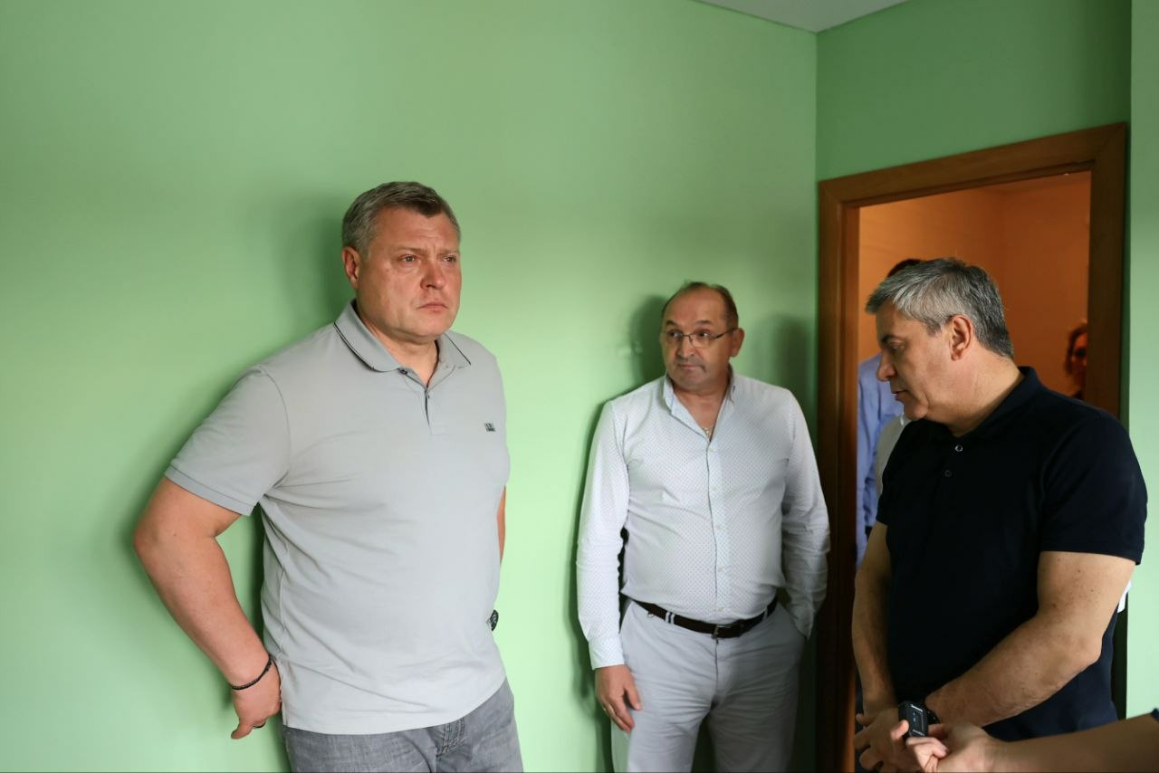 Губернатор Астраханской области посетил социальные объекты Енотаевского района