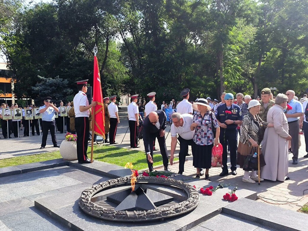 «Линейка памяти и скорби» прошла в Астрахани  