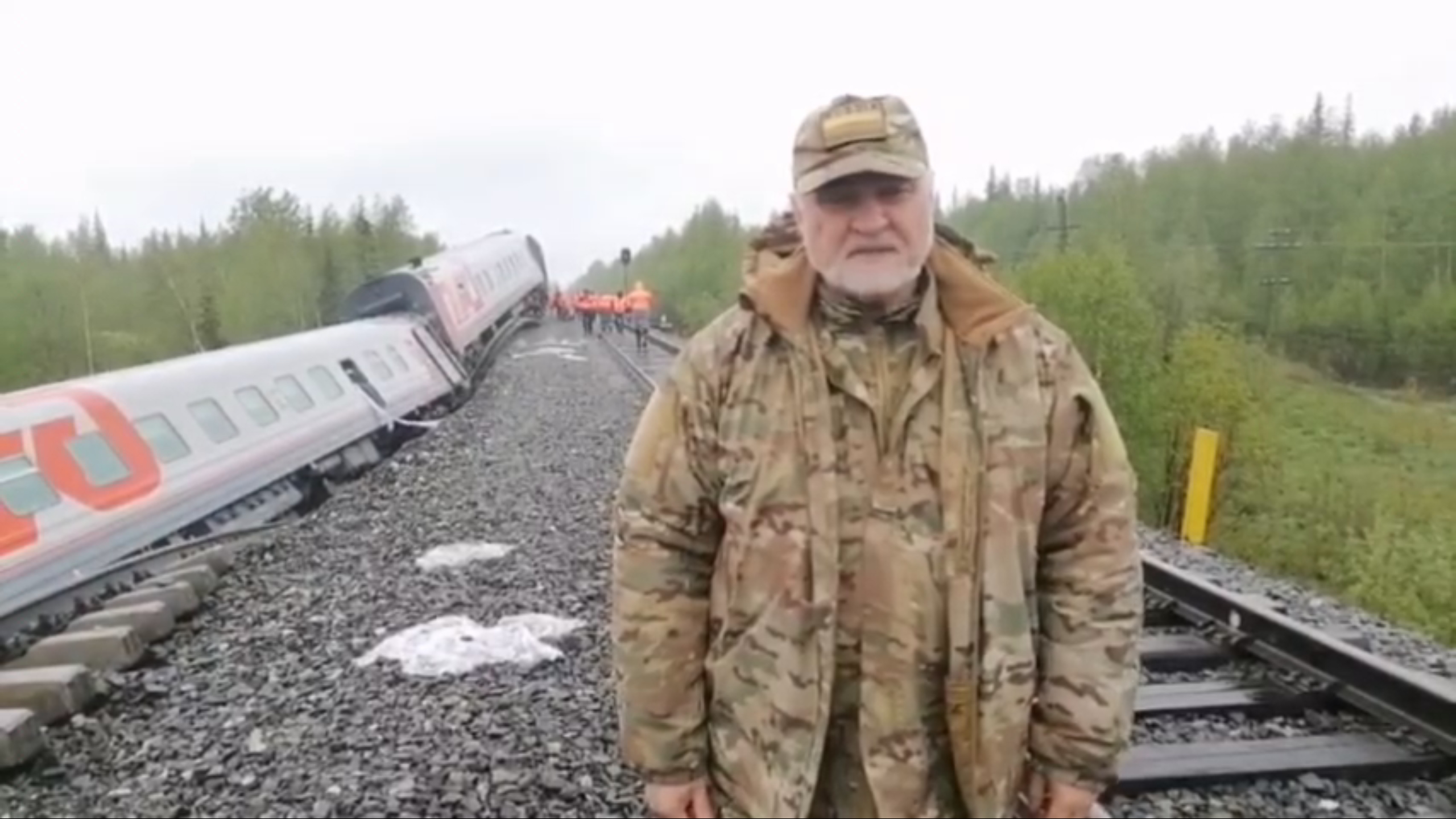 Ликвидация последствий схода поезда с рельс в Коми позволила снять режим ЧС