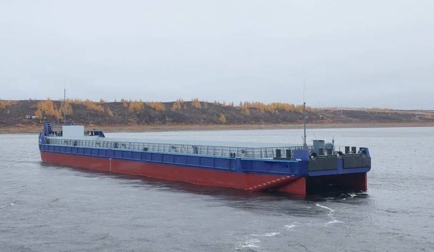 Самуському заводу заказали построить две баржи для перевозки грузов за два года