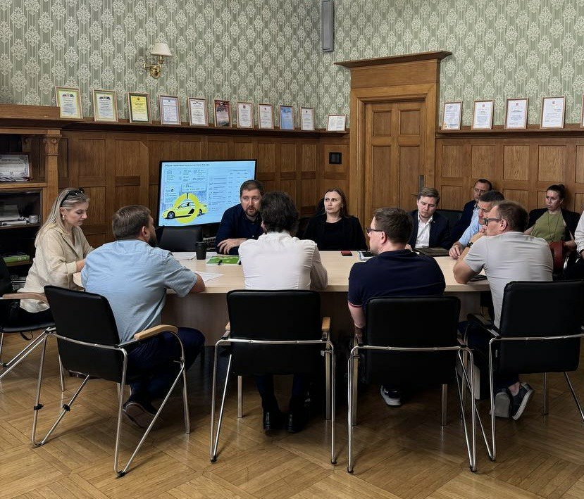 Петербургский Комтранс обсудил проблемы кикшерингов с московскими коллегами