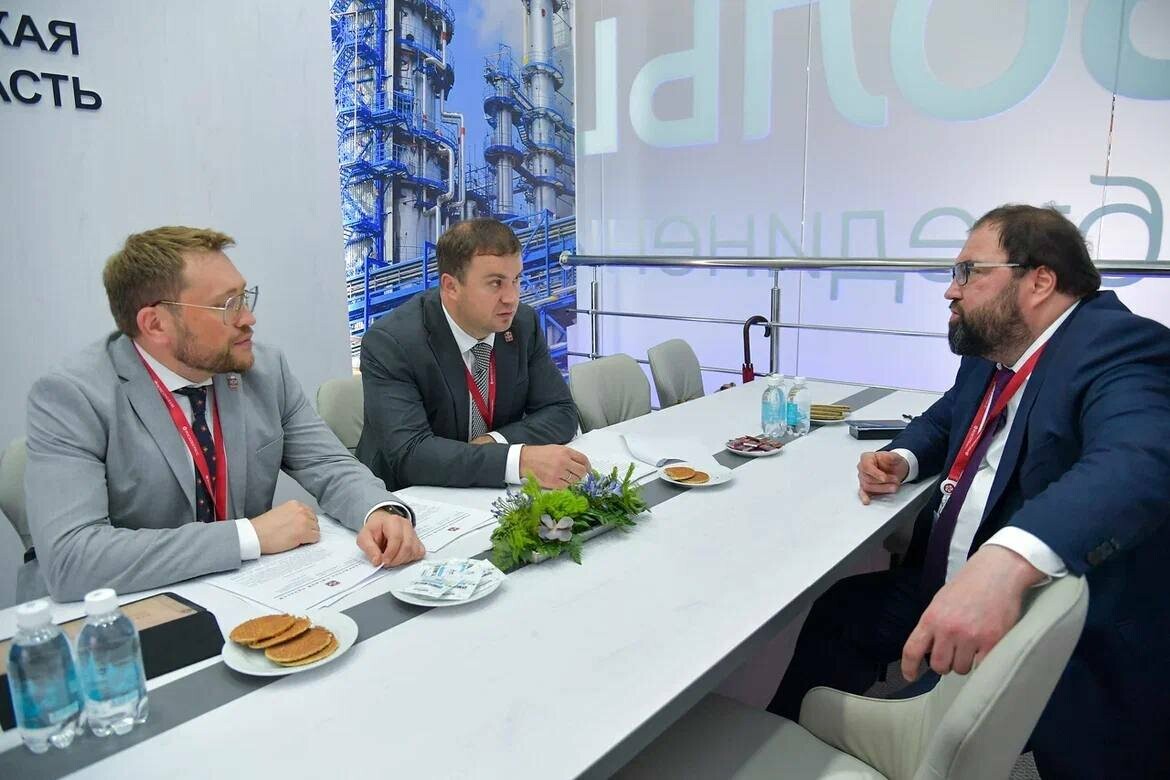 В Омской области готовятся установить 54 базовых станций связи