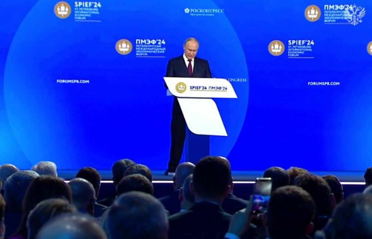 Путин: с 2025 года в РФ МРОТ превысит 22 тыс. рублей