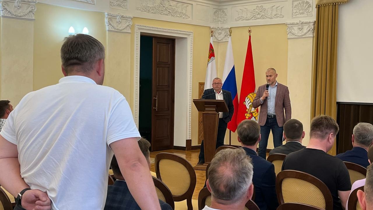 Андрей Накрошаев провел встречу с руководителями управляющих компаний