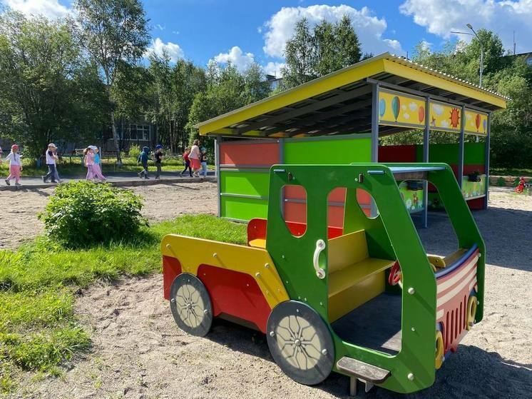 В Мурманске открыли новые детские площадки