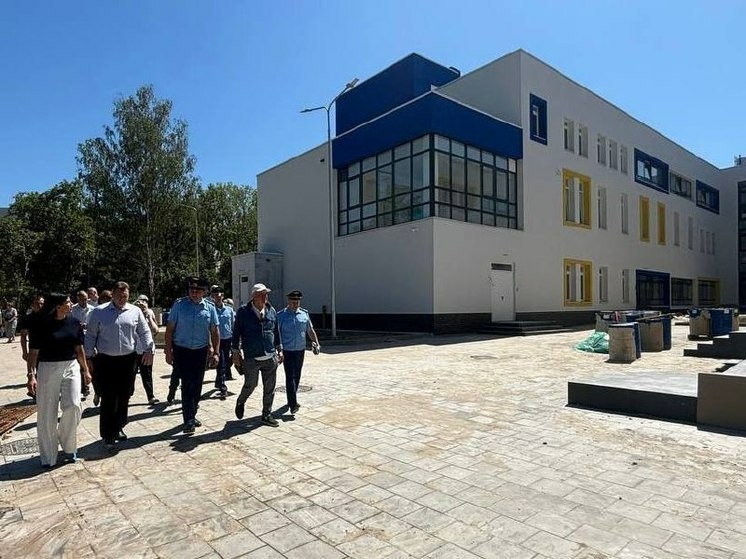 В Калининграде прокуратура проверила ход строительства школы-интерната