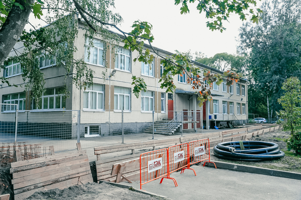 Реконструкция теплосетей в петербургских школах и детсадах завершится в августе