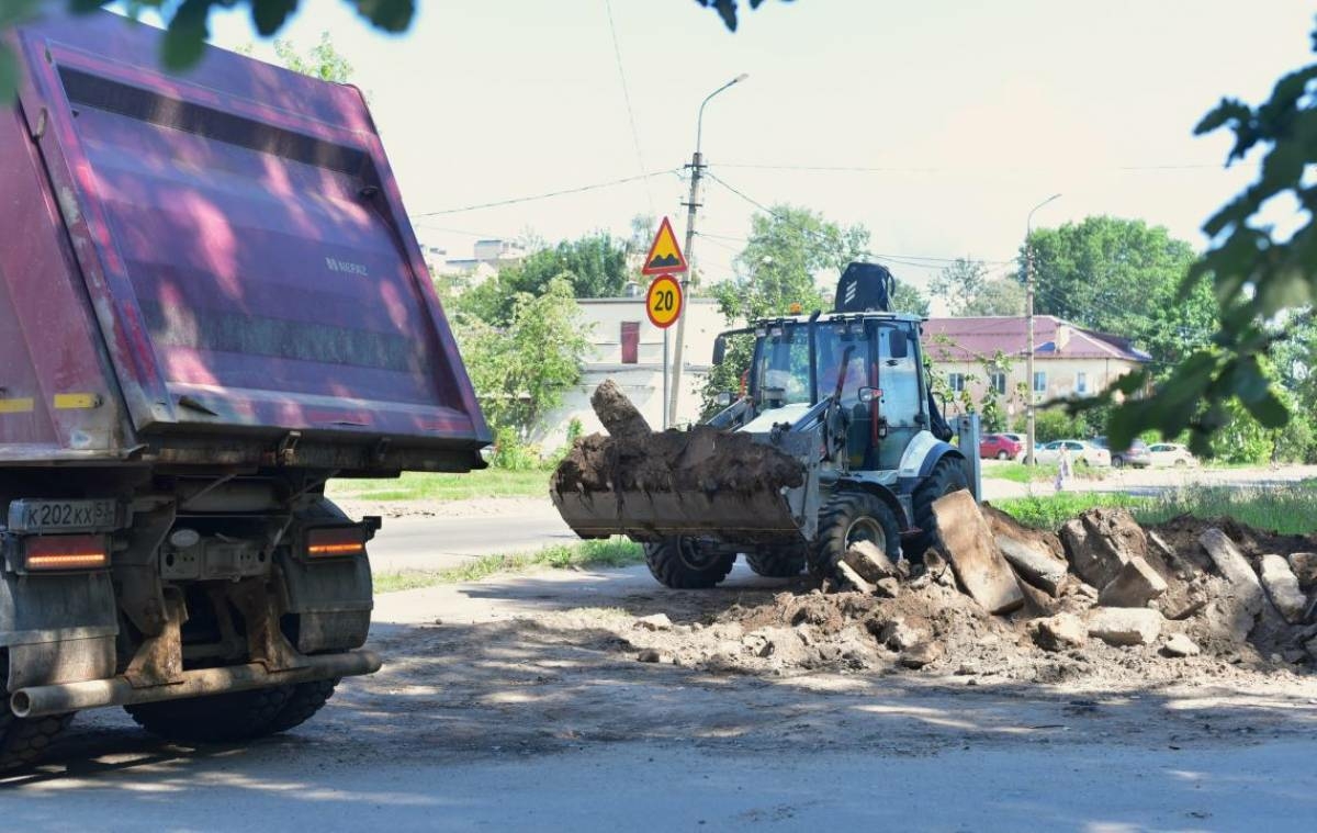 В Великом Новгороде ремонт улицы Хутынской планируют завершить досрочно