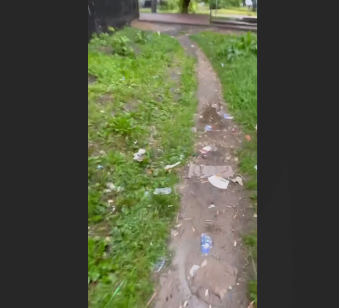 Глава Калуги отчитал управление ЖКХ за мусор в центре города