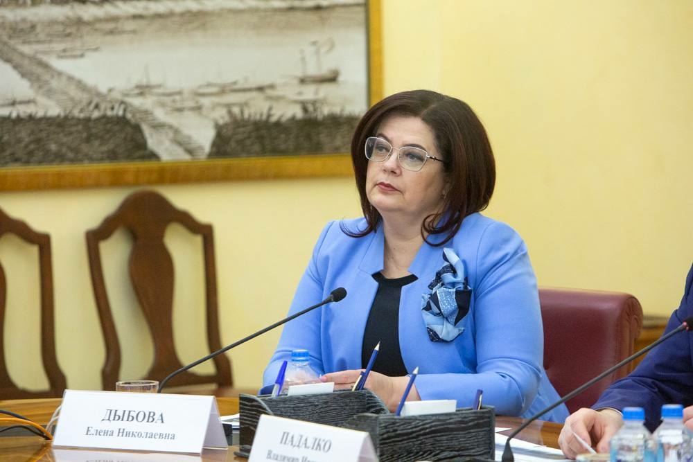 Вице-президент ТПП РФ Елена Дыбова: салоны красоты «утопают в отчетах»