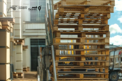 Производитель деревянных поддонов из Азова купил грузовик благодаря господдержке