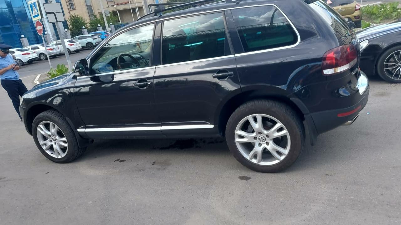 Астраханец, который задолжал 1,2 млн рублей алиментов, лишился дорогого внедорожника 